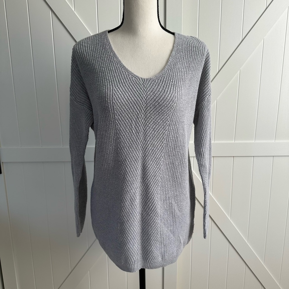Old Navy Gray Textured Women's Tunic Sweater Small V-Neck Cozy Knit Pullover